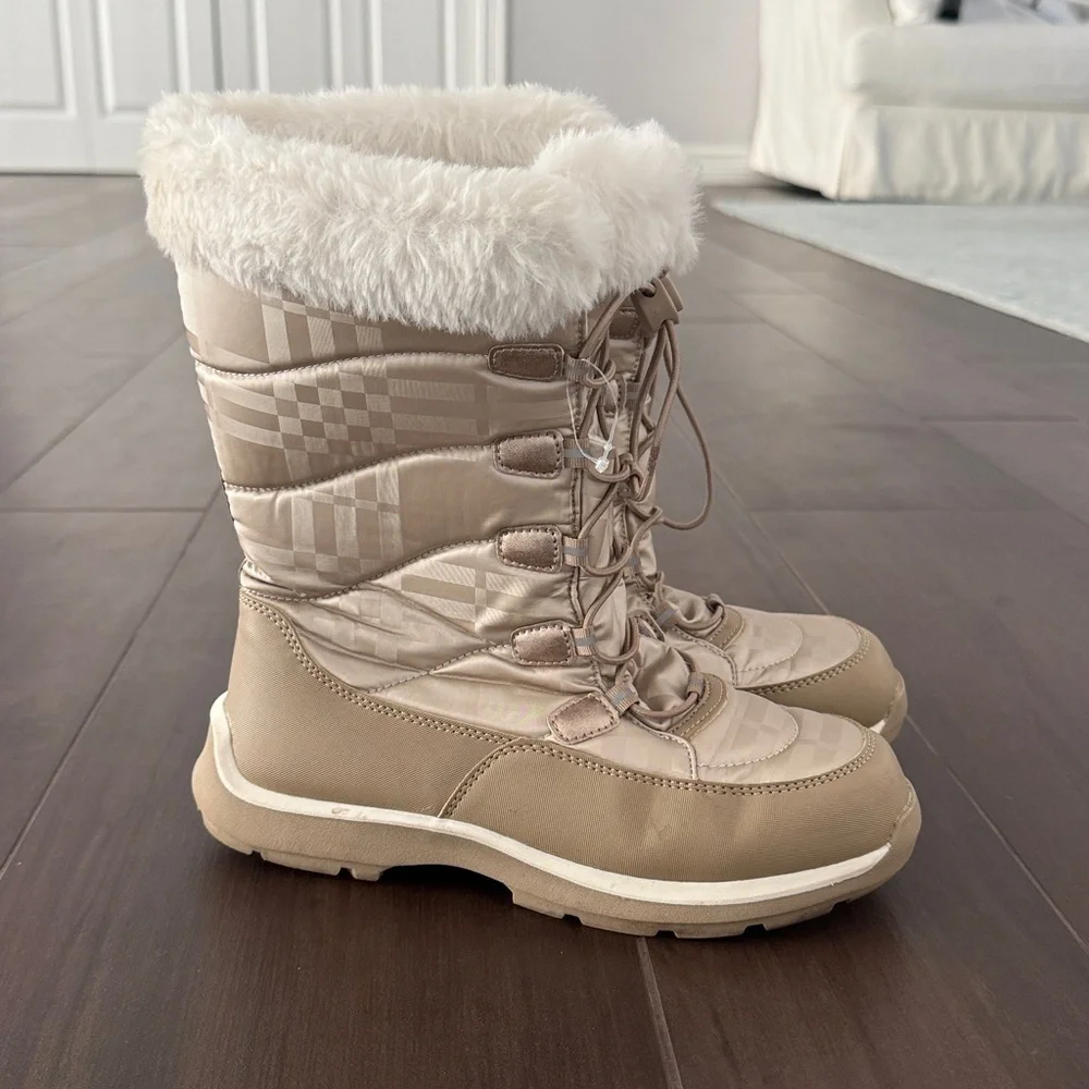 Lands End Faux Fur Lined Gold Boots for Girls